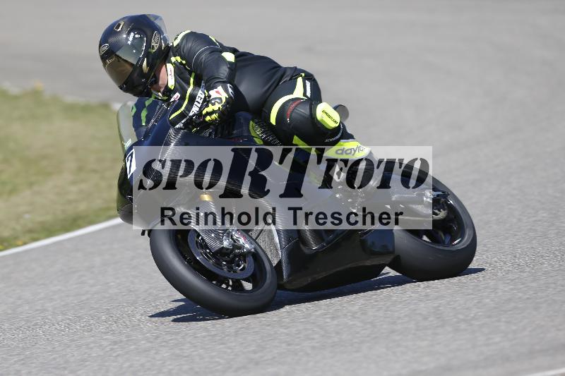 /15 22.05.2026  Plüss Moto Sport  Discover the Bike ADR /Gruppe gruen - Bike 1/7